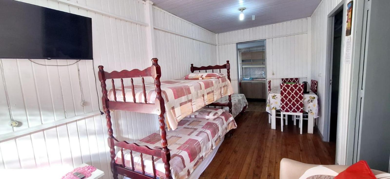 Casa De 2 Quartos Com 2 Ares-Condicionados Em Torres-Rs - Na Mais Bela Praia Gaucha - Cozinha - Banheiro - Tv Smart 32 E Wi-Fi - Estacionamento - Anfitria Superhost No Bnb Βίλα Εξωτερικό φωτογραφία